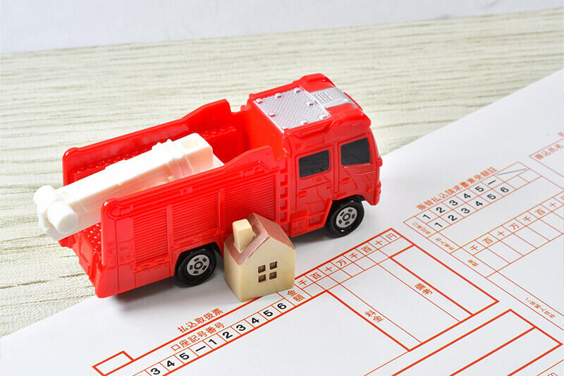 賃貸で火災保険に入らないとどうなる？契約違反・3つのリスク・保険の選び方を解説