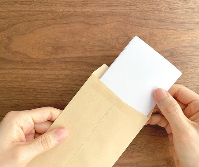 転出届は引越し後でも大丈夫！提出方法と届出が遅れた場合の対処法-郵送で転出届を出す手順と必要なもの