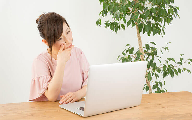 引越しの見積もりは具体的に何社で?
