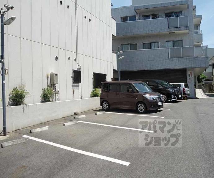 【パインベルテ御陵】間取