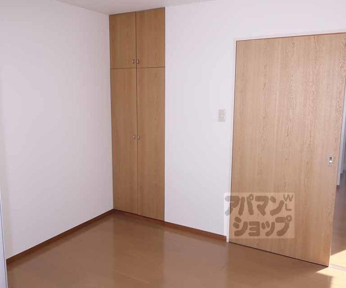 【パインベルテ御陵】間取