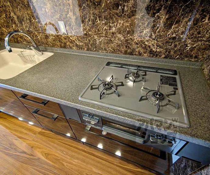 【エクセルコート・高辻西】間取