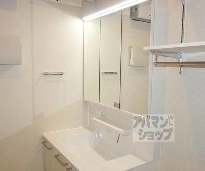 【シャーメゾン油小路】間取