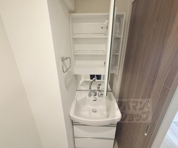 【Ｐｏｕｒ　Ｔｏｕｊｏｕｒｓ大将軍】間取