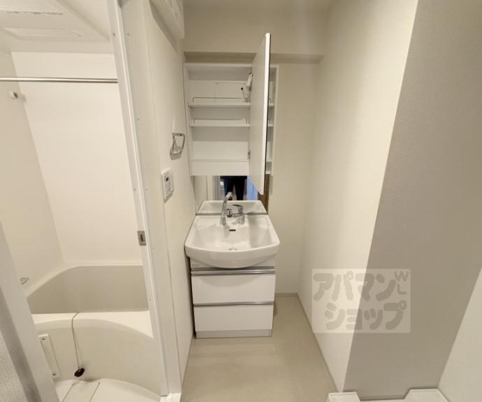 【Ｐｏｕｒ　Ｔｏｕｊｏｕｒｓ大将軍】間取