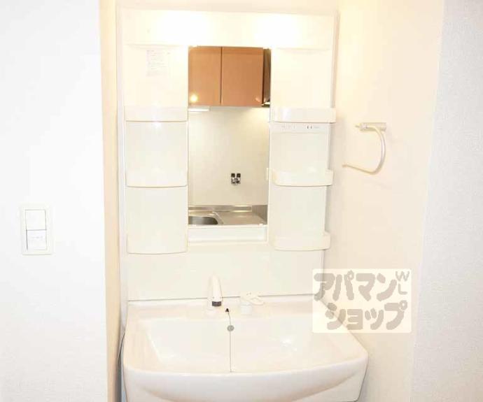 【Ｓｏｕｔｈ　Ｅａｓｔ　千】間取