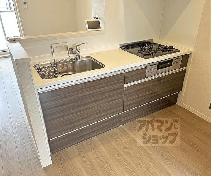 【シャーメゾン岩松　伏見稲荷】間取