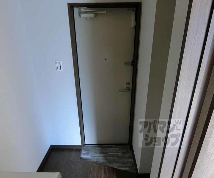 【カーサウッド花園】間取