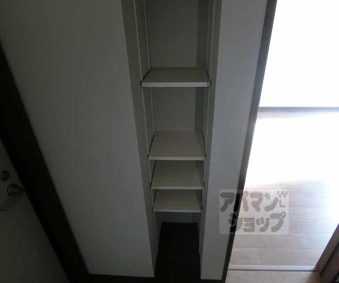 【カーサウッド花園】間取