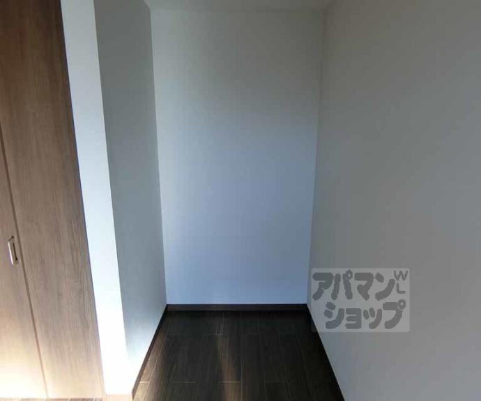 【カーサウッド花園】間取