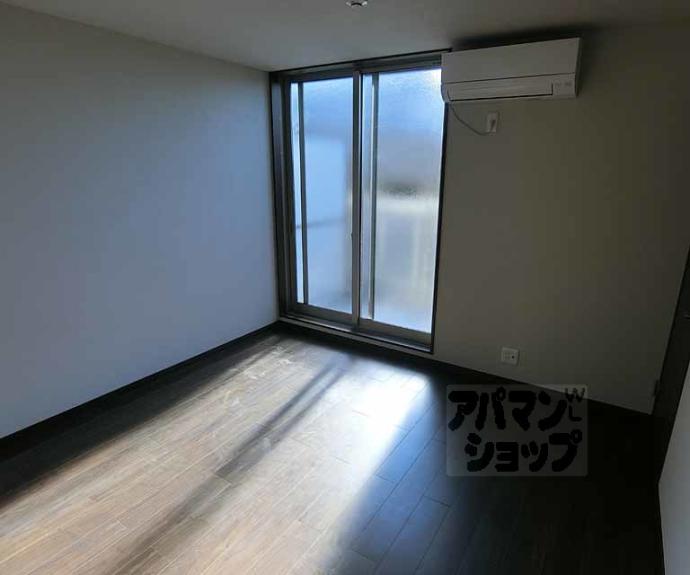 【カーサウッド花園】間取