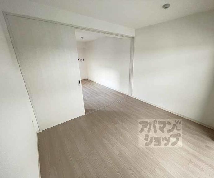 【ＰＥＡＣＥ　ＷＥＬＬ四条】間取
