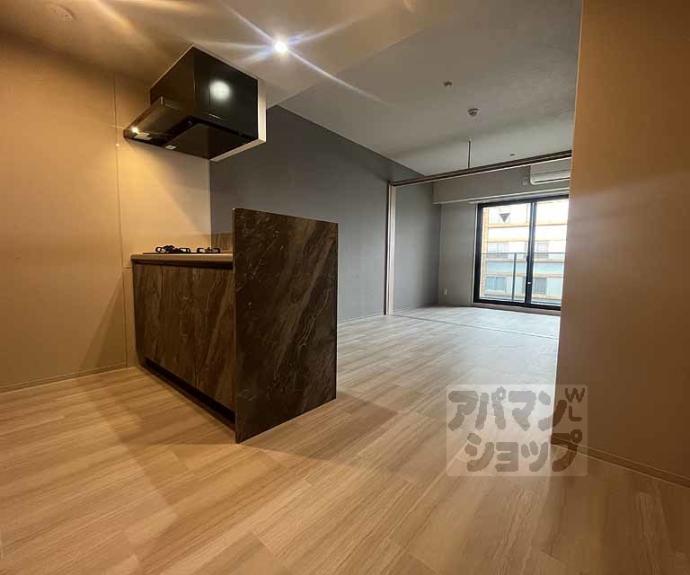 【Vine Oak Lisvi(バインオークリスビ)】間取