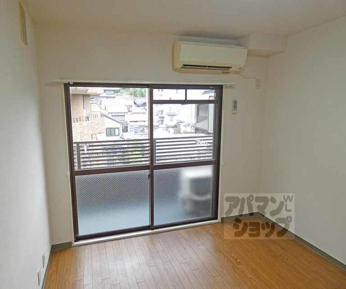 【ラ・ルース東山】間取