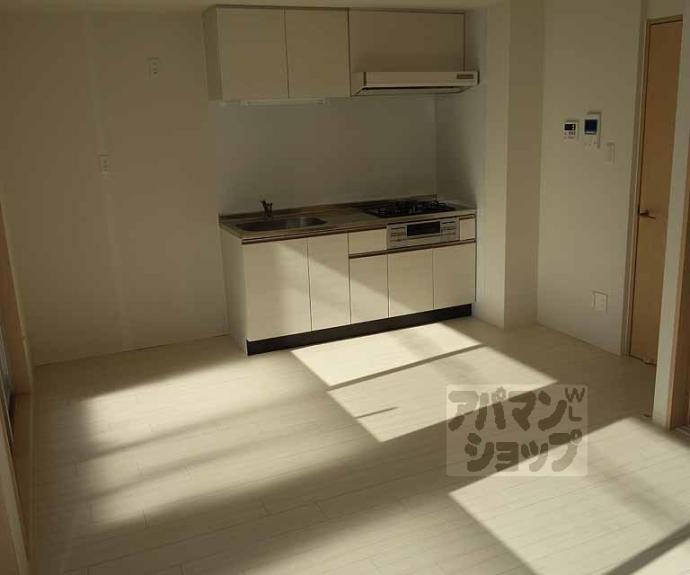 【エルヴィータ安朱】間取