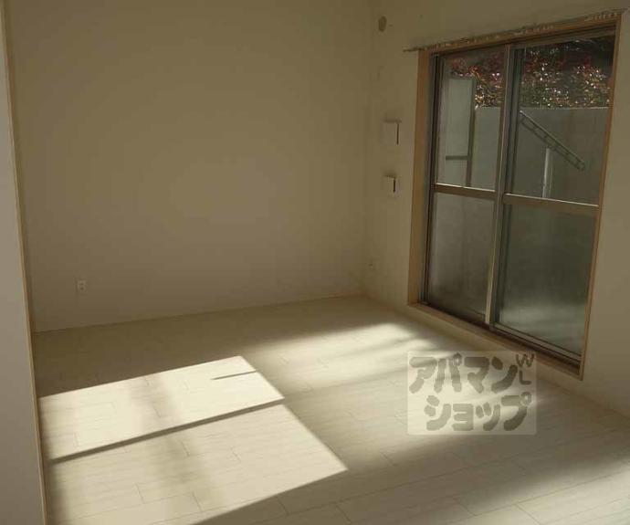 【エルヴィータ安朱】間取