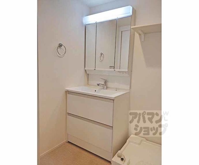 【ｌａ　ｂｅｌｌｅ　ｍｅｒ　伏見稲荷】間取