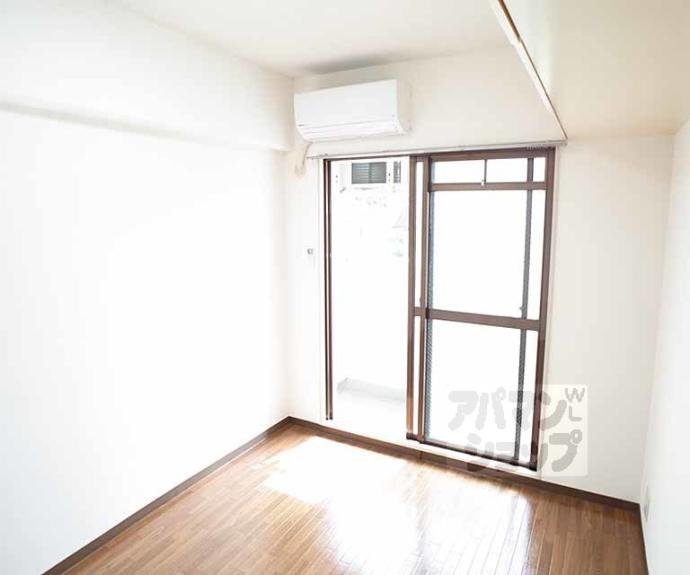 【Ｄ＇Ｓ　ＬＹＮＸ】間取