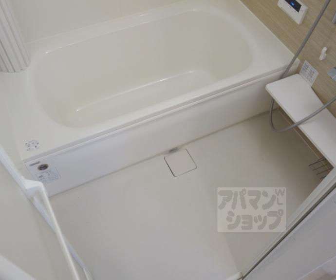 【カーサ　ヨシ】間取