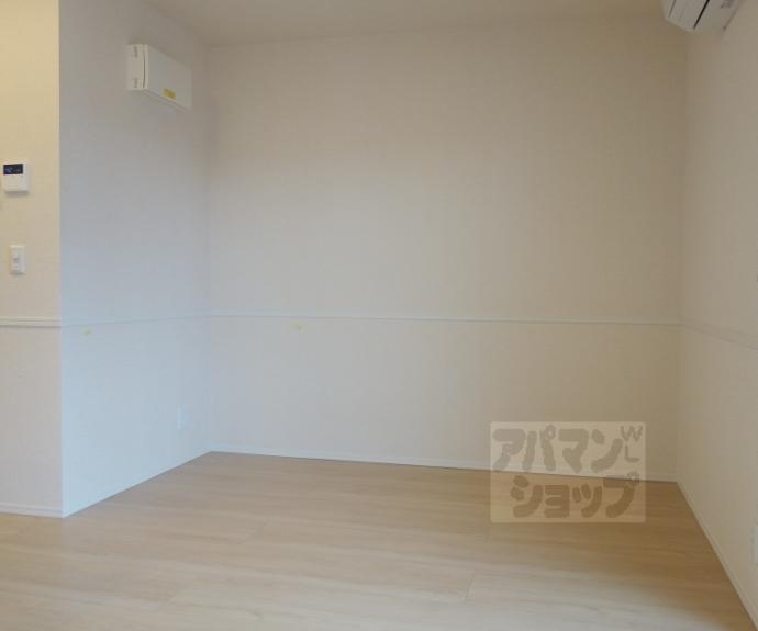 【カーサ　ヨシ】間取