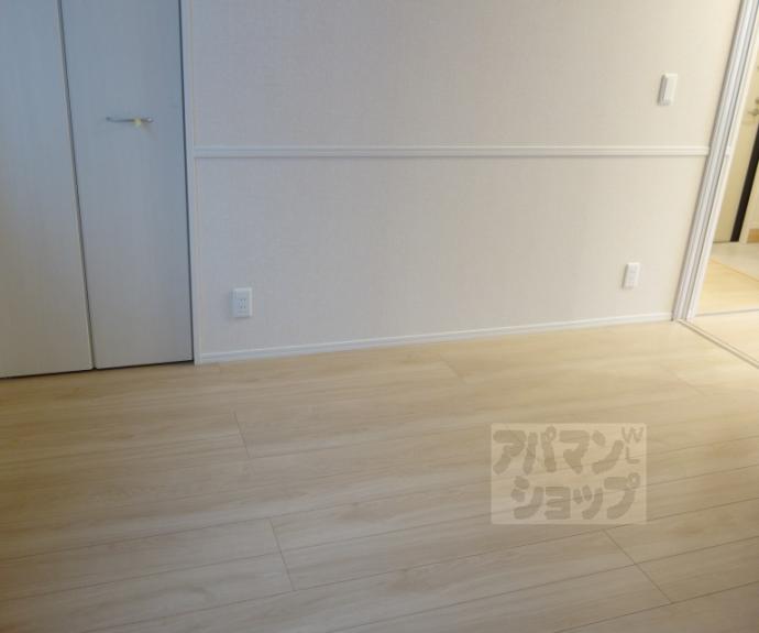 【カーサ　ヨシ】間取