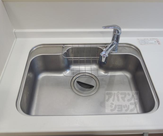 【カーサ　ヨシ】間取