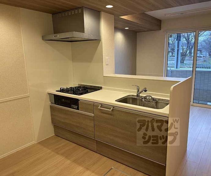 【カーサ　ヨシ】間取