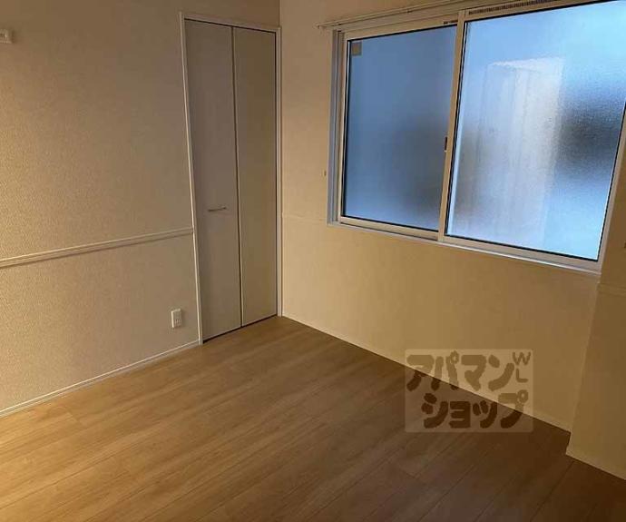 【カーサ　ヨシ】間取