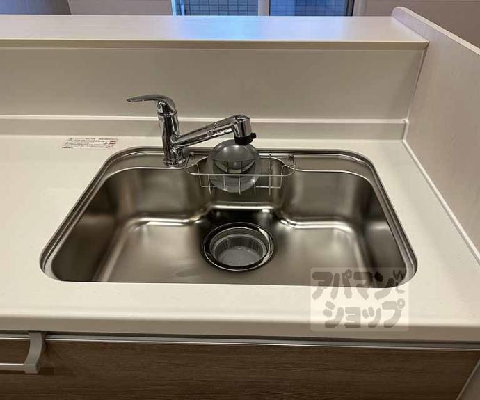 【カーサ　ヨシ】間取