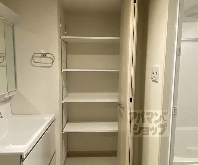 【KCCフラット西京極】間取