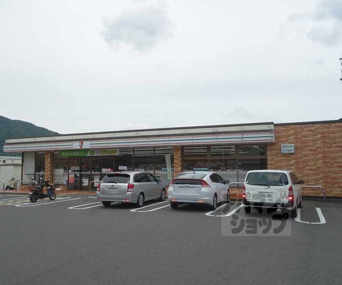 【インサイトルポ山科新十条】間取