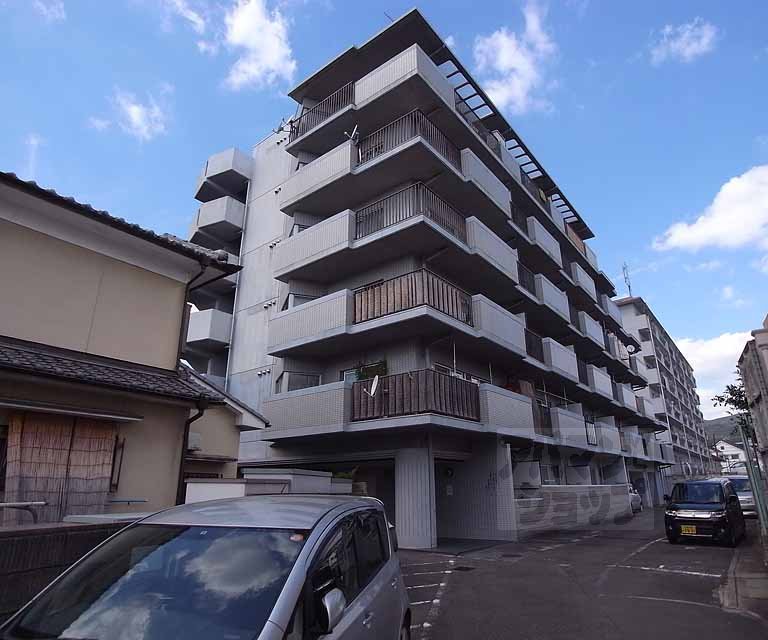 メゾンたつみ