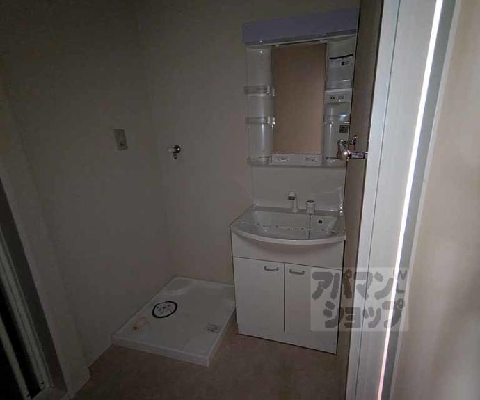 【シャンパーニュ四条】間取