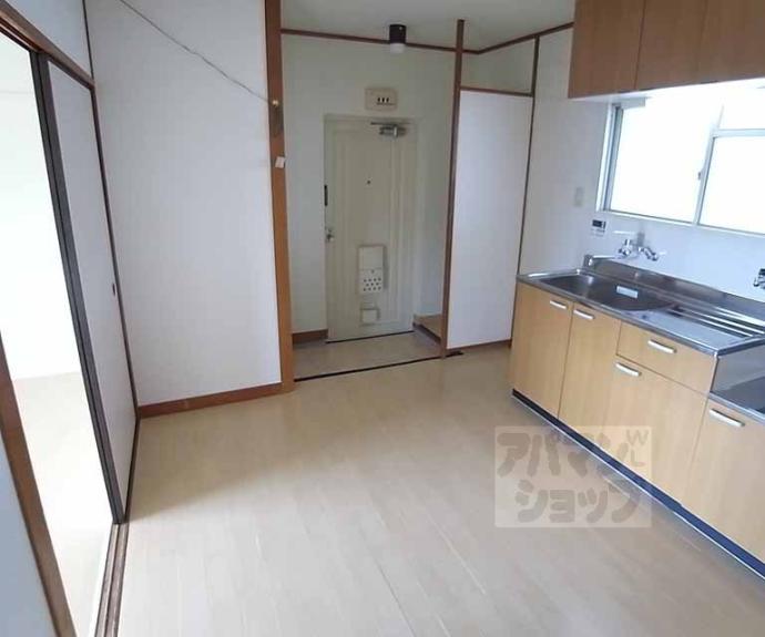 【メゾン嵯峨の道】間取