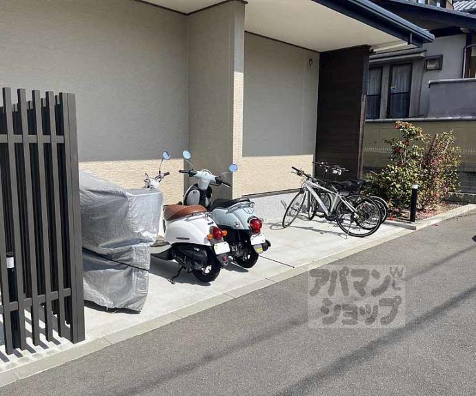 【カーサコンフォート宮ノ前】間取