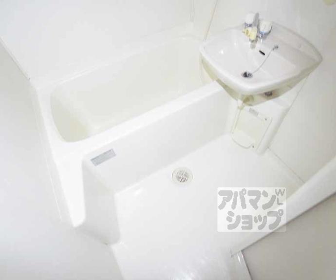 【ロイヤルハイツ西京極】間取