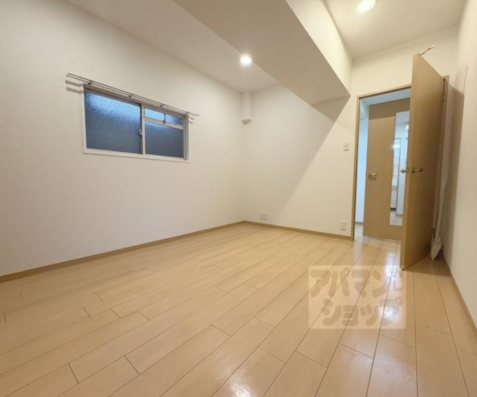 【リエス西院】間取