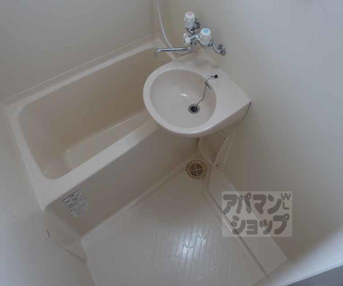 【シュール西院】間取