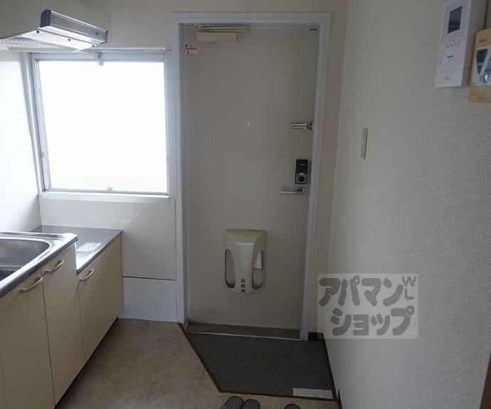 【シュール西院】間取
