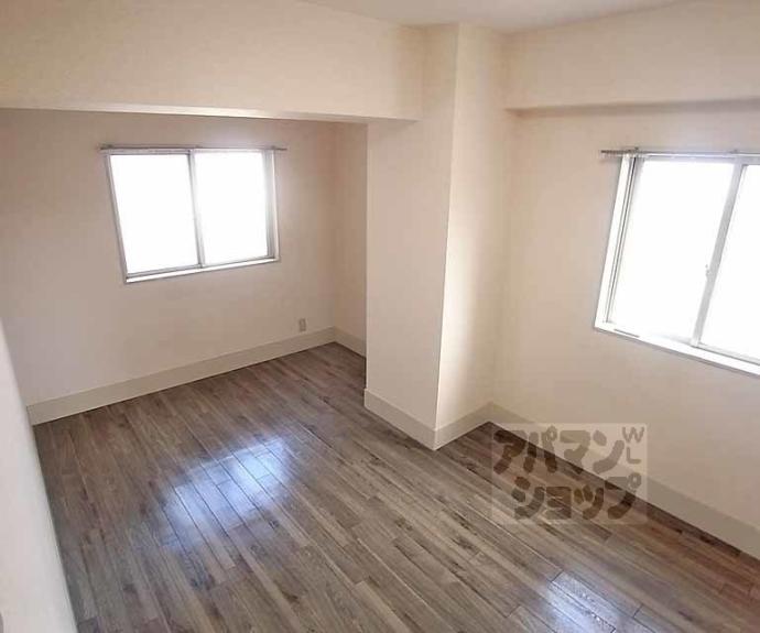 【ロイヤルコーポ】間取