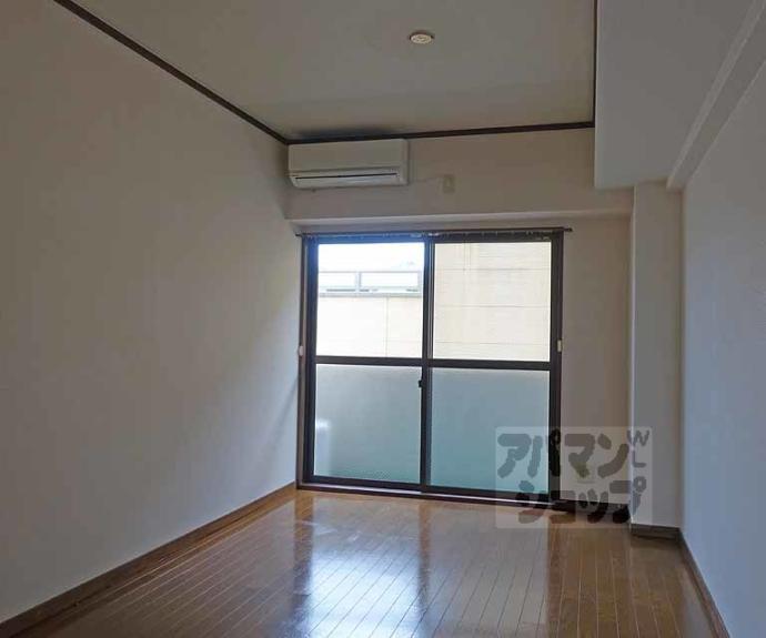 【アーバン四条梅ノ宮】間取