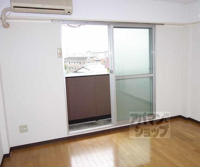 【コテージ大枝】間取