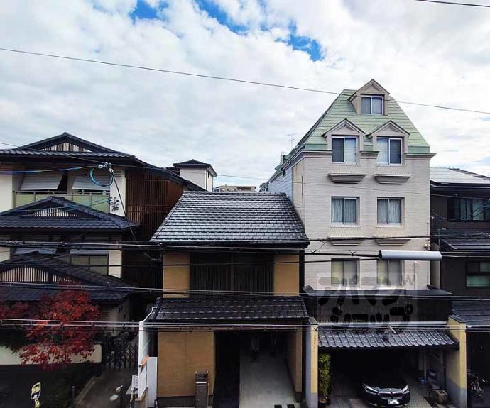 【グランレブリー二条城東】間取