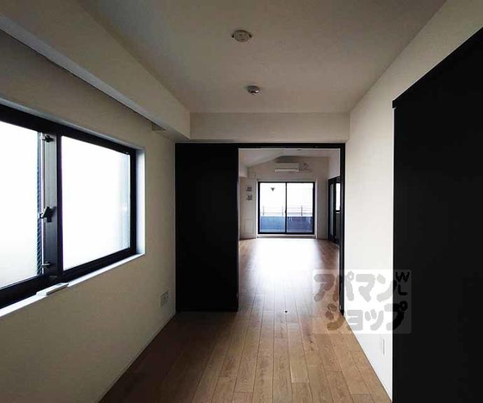 【グランレブリー二条城東】間取