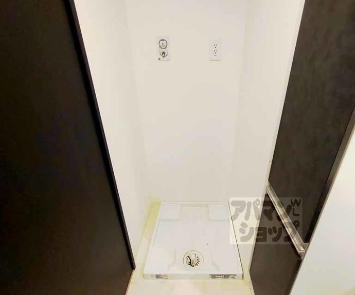 【グランレブリー二条城東】間取