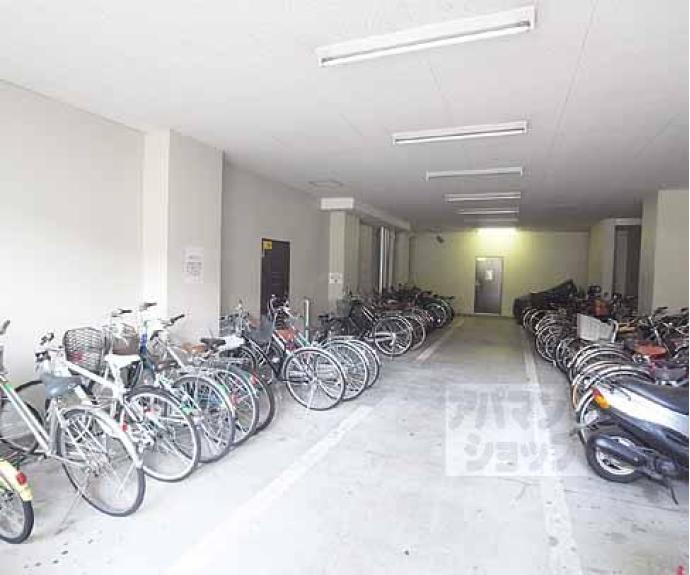 【デ・リード&サンヴェール桂川東】間取