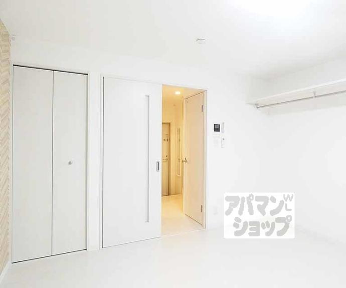 【エントランスライフ同志社西】間取