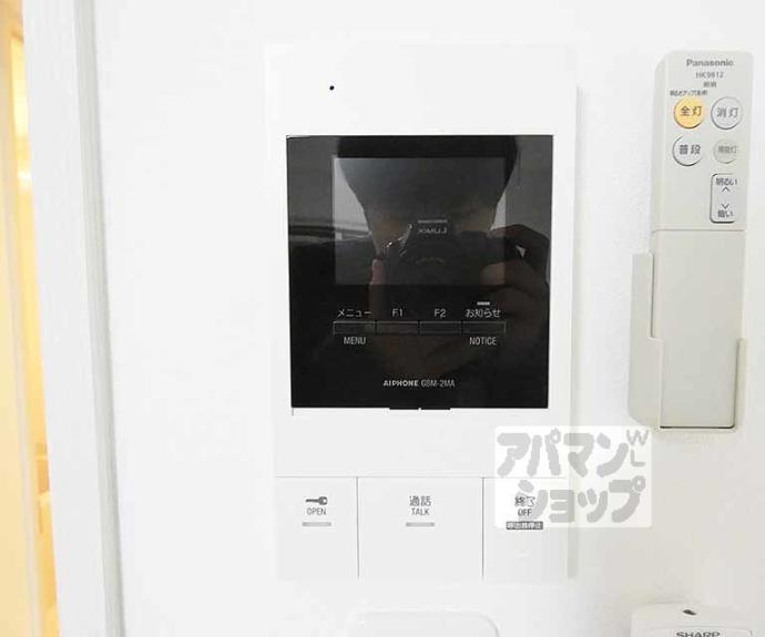 【エントランスライフ同志社西】間取