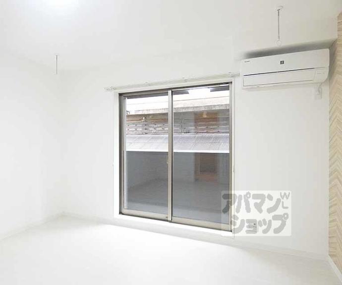 【エントランスライフ同志社西】間取