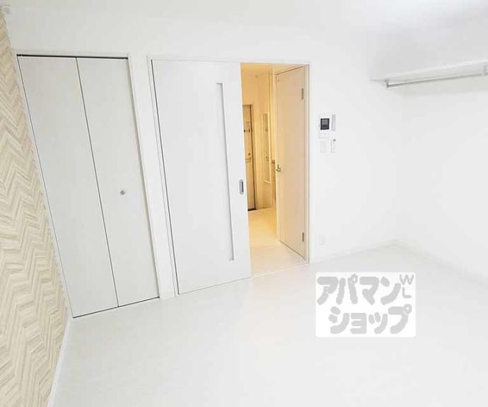 【エントランスライフ同志社西】間取